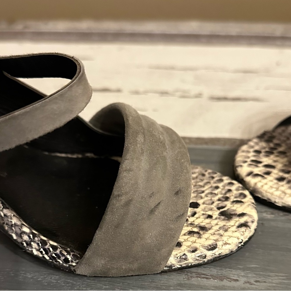 Robert Clergerie Women’s Python-Effect Block Heel… - image 7